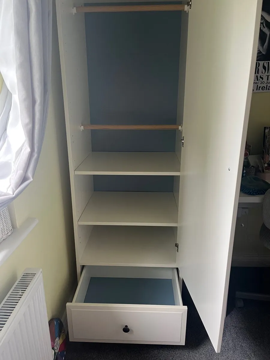 Single wardrobe - Image 2