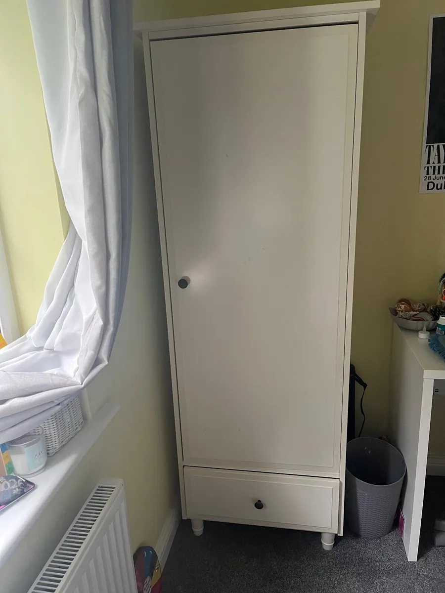 Single wardrobe - Image 4