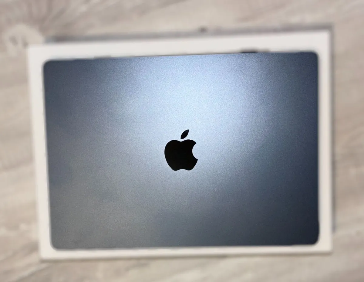MacBook Air 13-inch M4 - Image 3