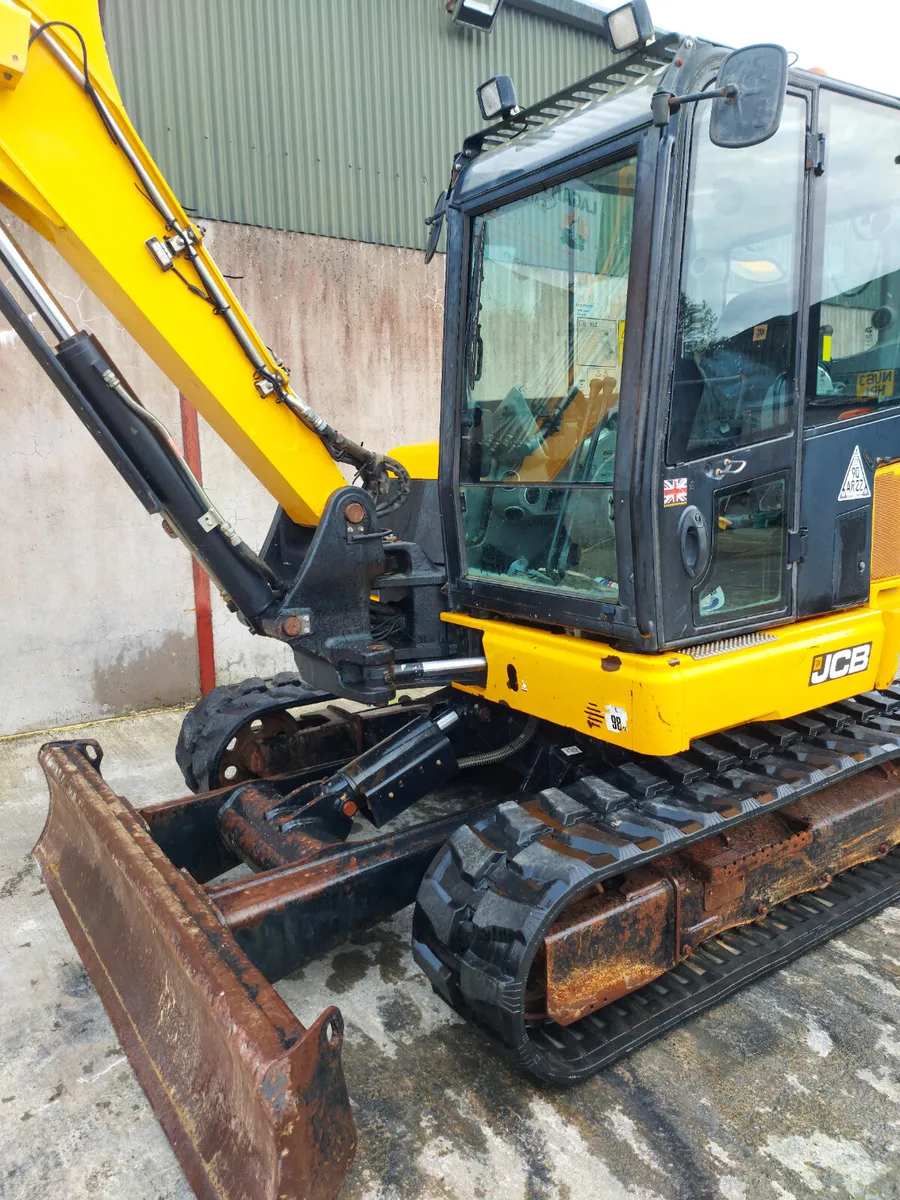 Jcb - Image 1