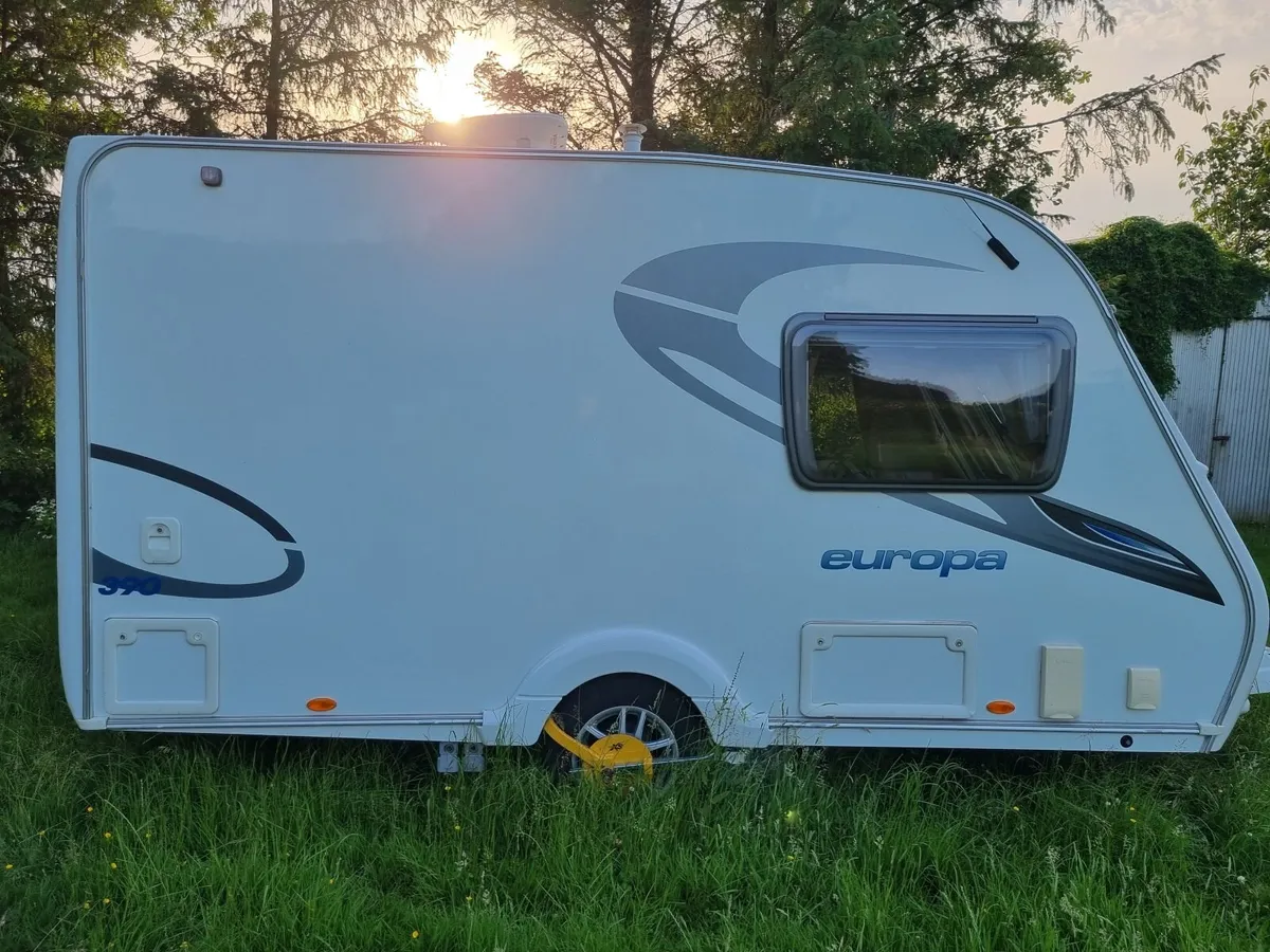 Sterling Europa 390 - 2 Berth - Image 4