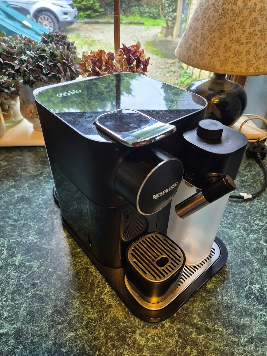 Delonghi Nespresso Coffee Machine for sale - Image 3
