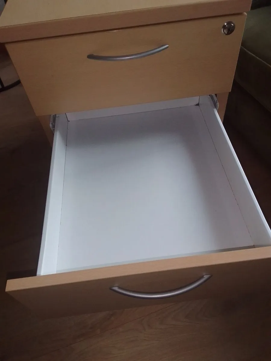 Locker/filing cabinet - Image 1