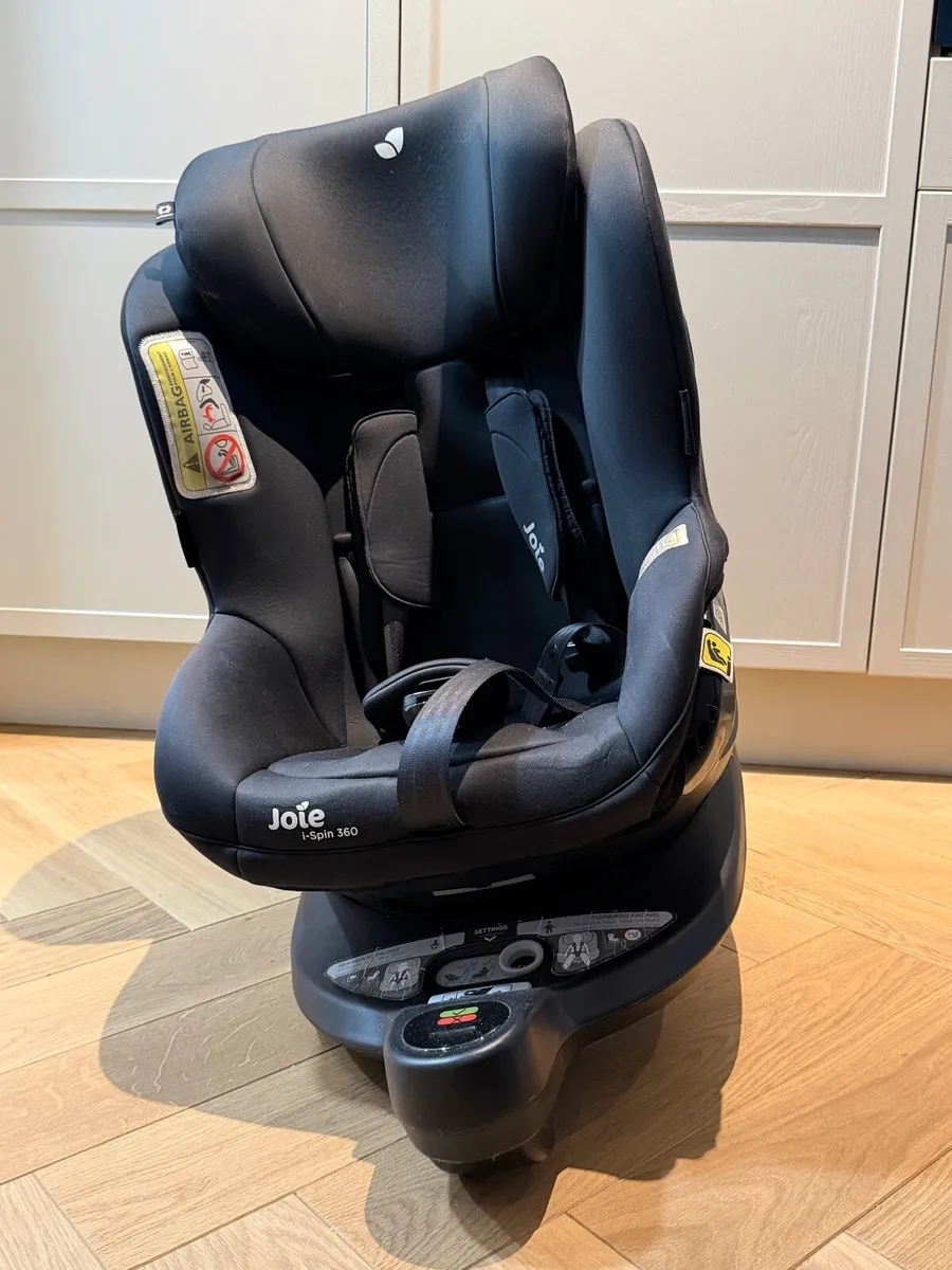 Joie iSpin 360 car seat - Image 1