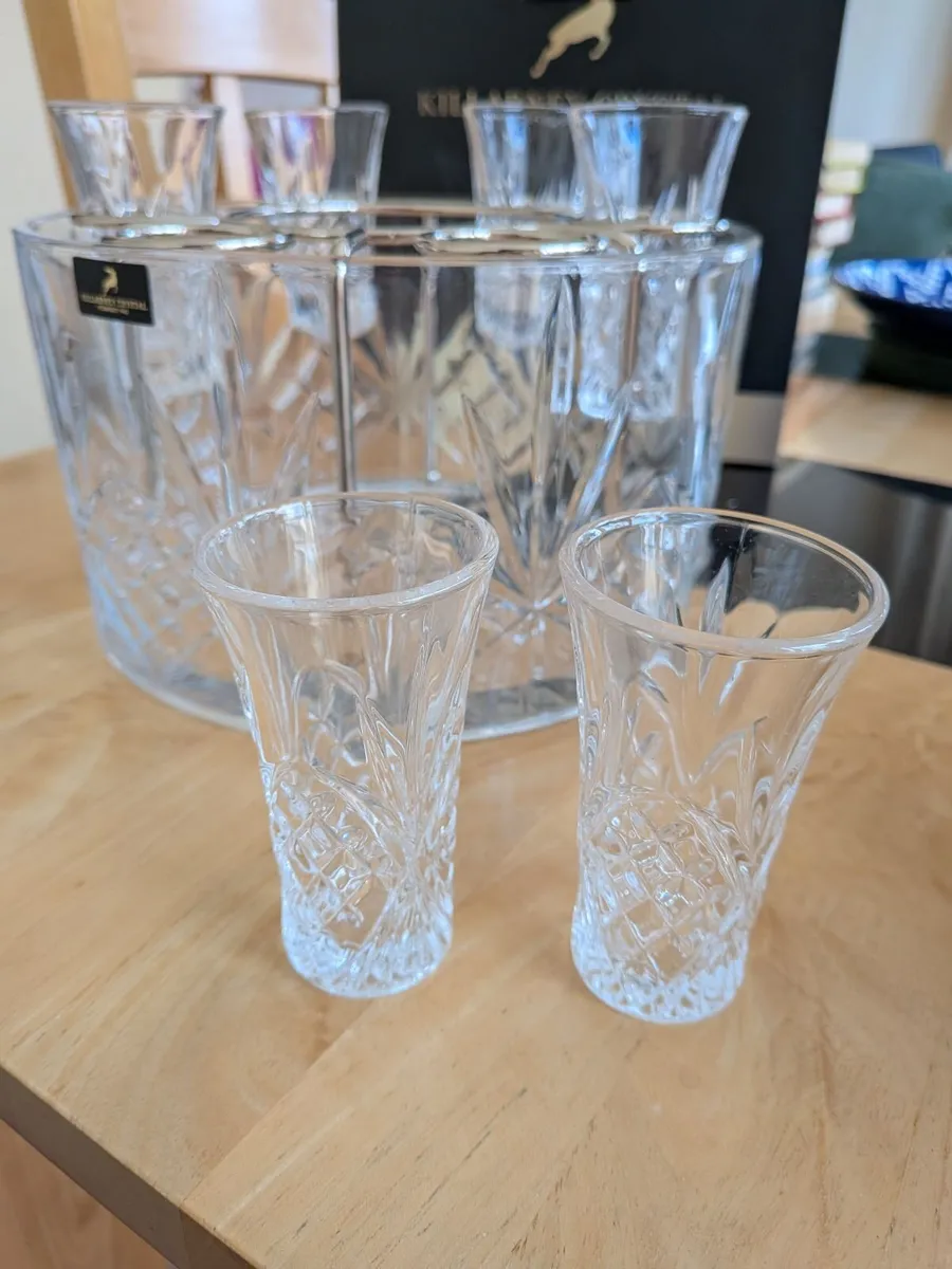 Killarney Crystal  Trinity Vodka Set - Image 4
