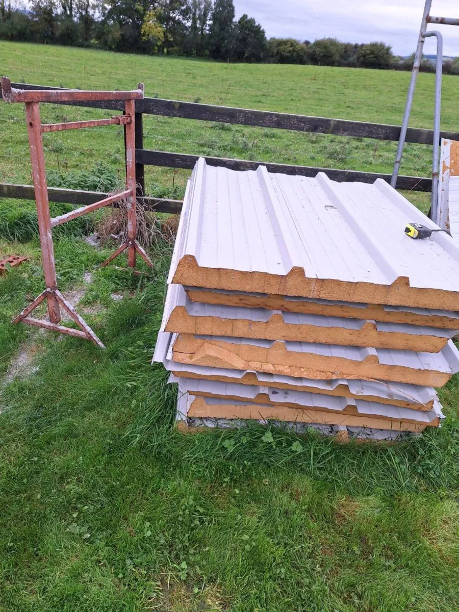 Kingspan insulated panel - Image 1