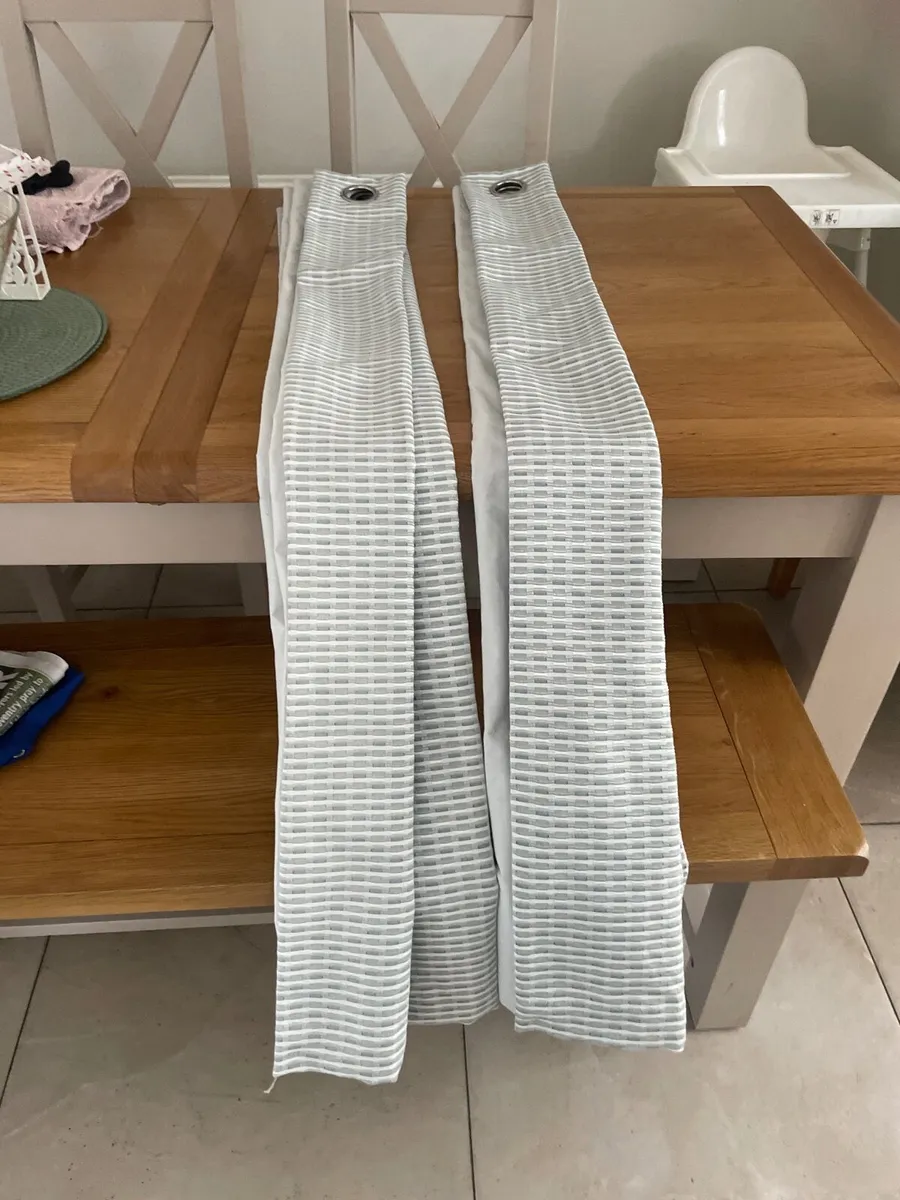 Curtains - Image 1