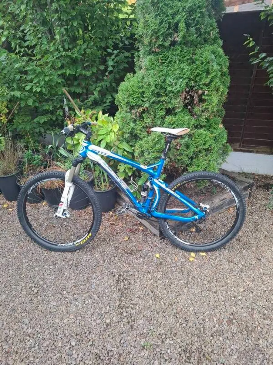 Mountain  bike - Image 1
