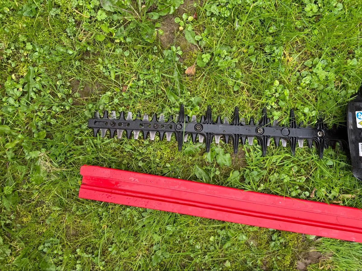 Shindaiwa DH202 hedge trimmer - Image 4