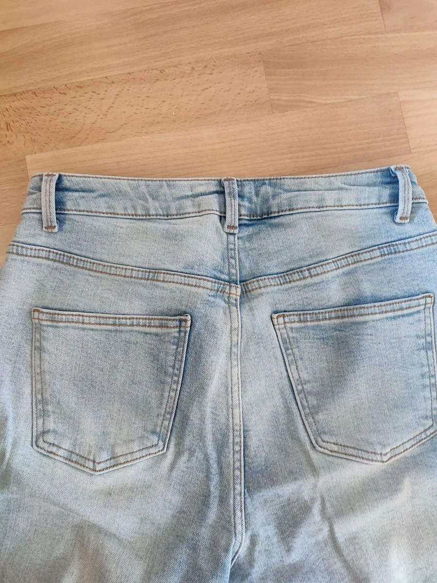 jeans - never worn - Image 2