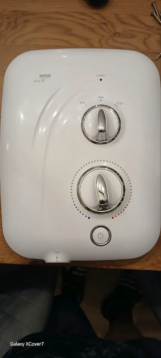 Electric shower - Image 1