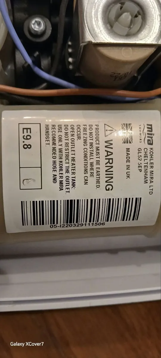 Electric shower - Image 2
