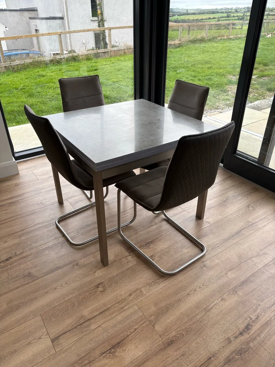 Kitchen Table and 4 Chairs - Image 1
