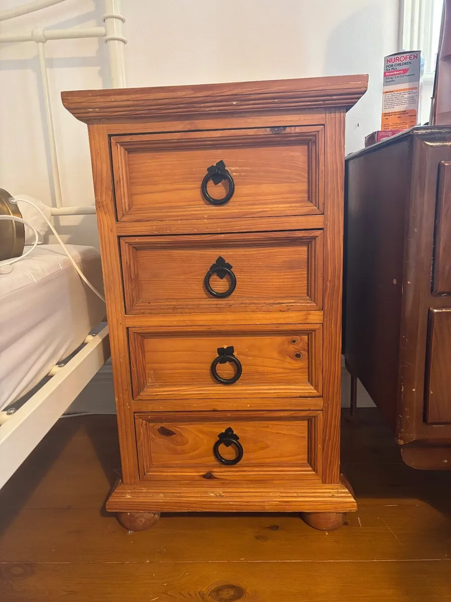 4 Drawer Bedside Table - Image 4