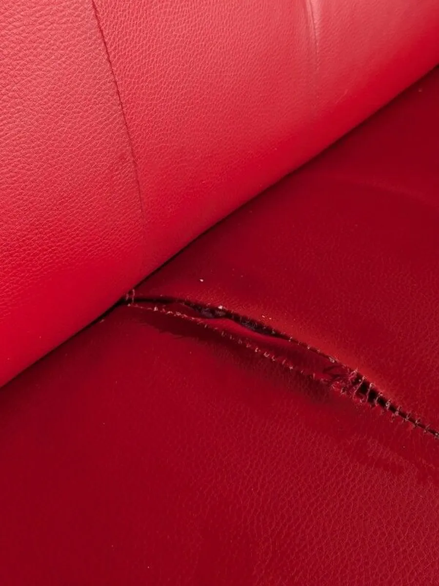 Vintage 90s leather sofa - Image 4