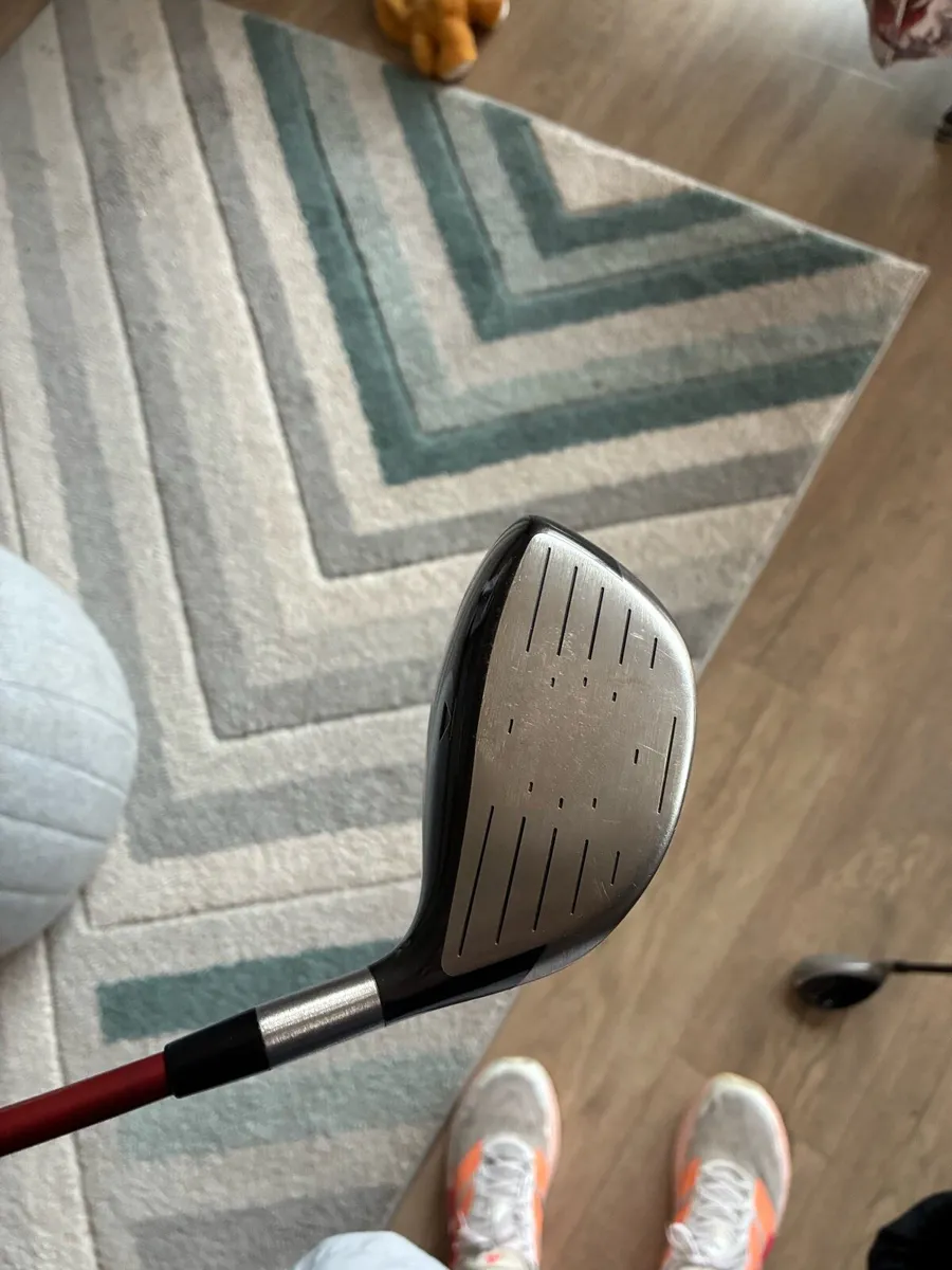 Left-Handed Golf Clubs and Mizuno Cart Bag - Image 4