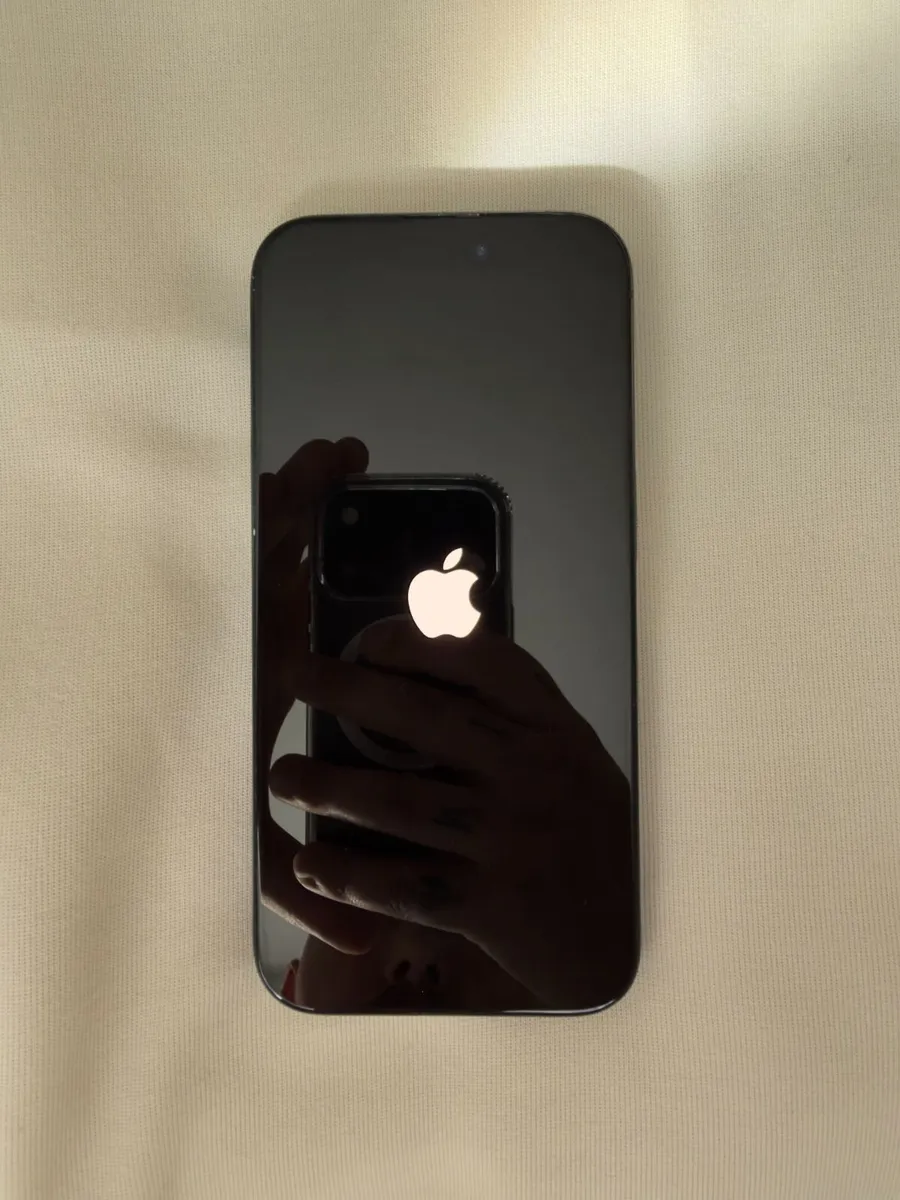 iPhone 15 Pro, 128 GB, Blue Titanium - Image 2