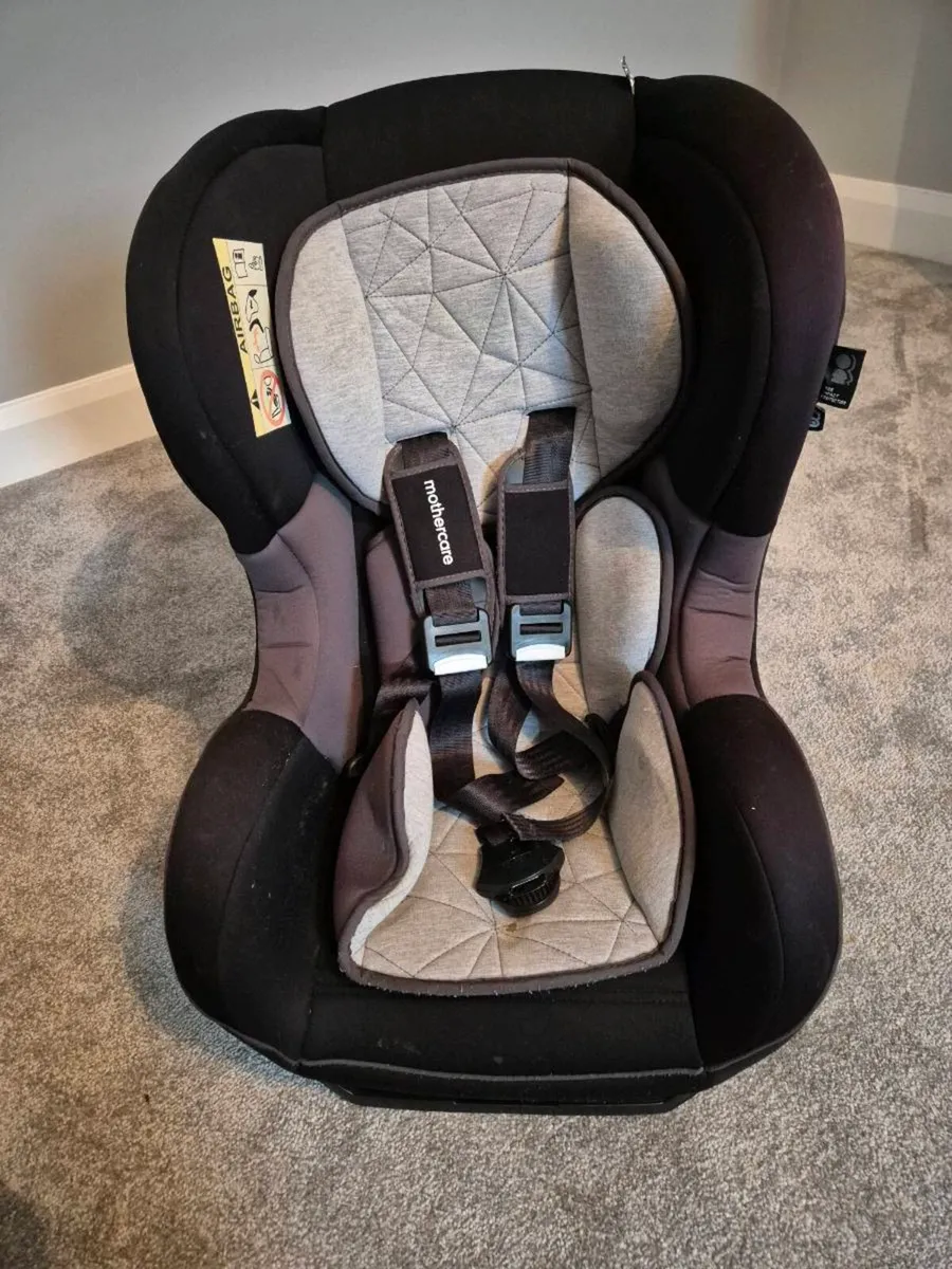 Car Seat - Image 1