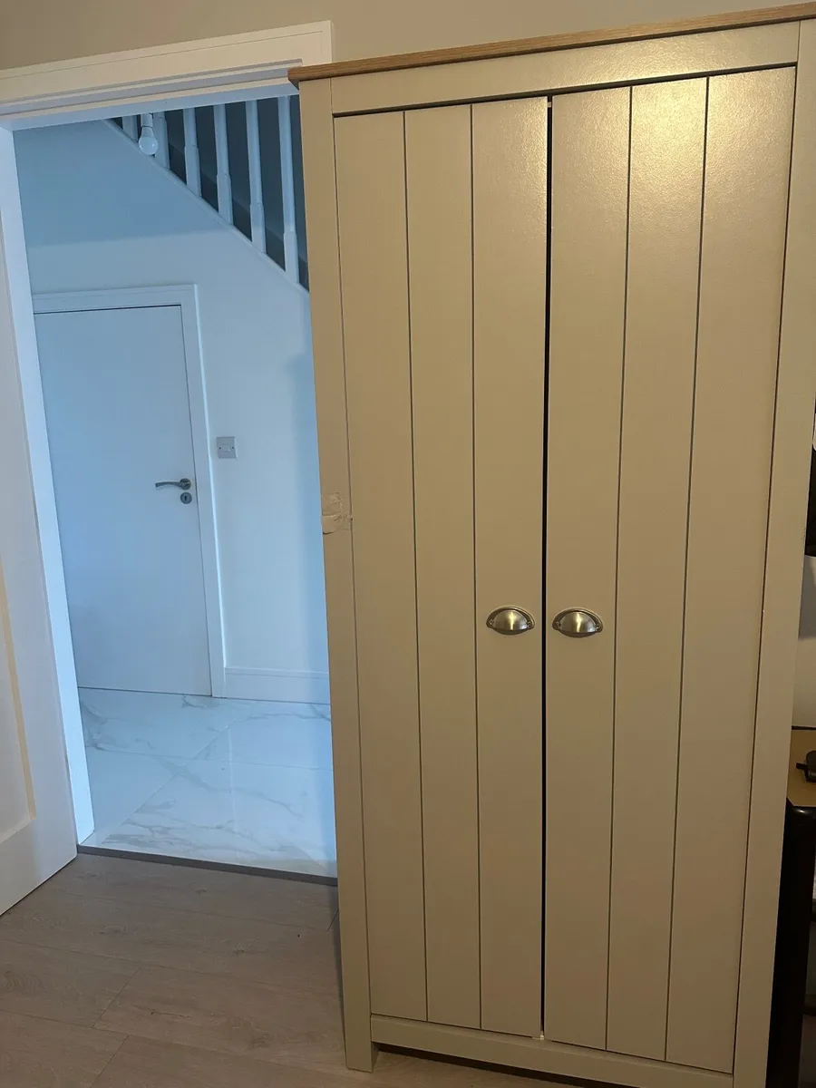 Pre-loved wardrobe - Image 2