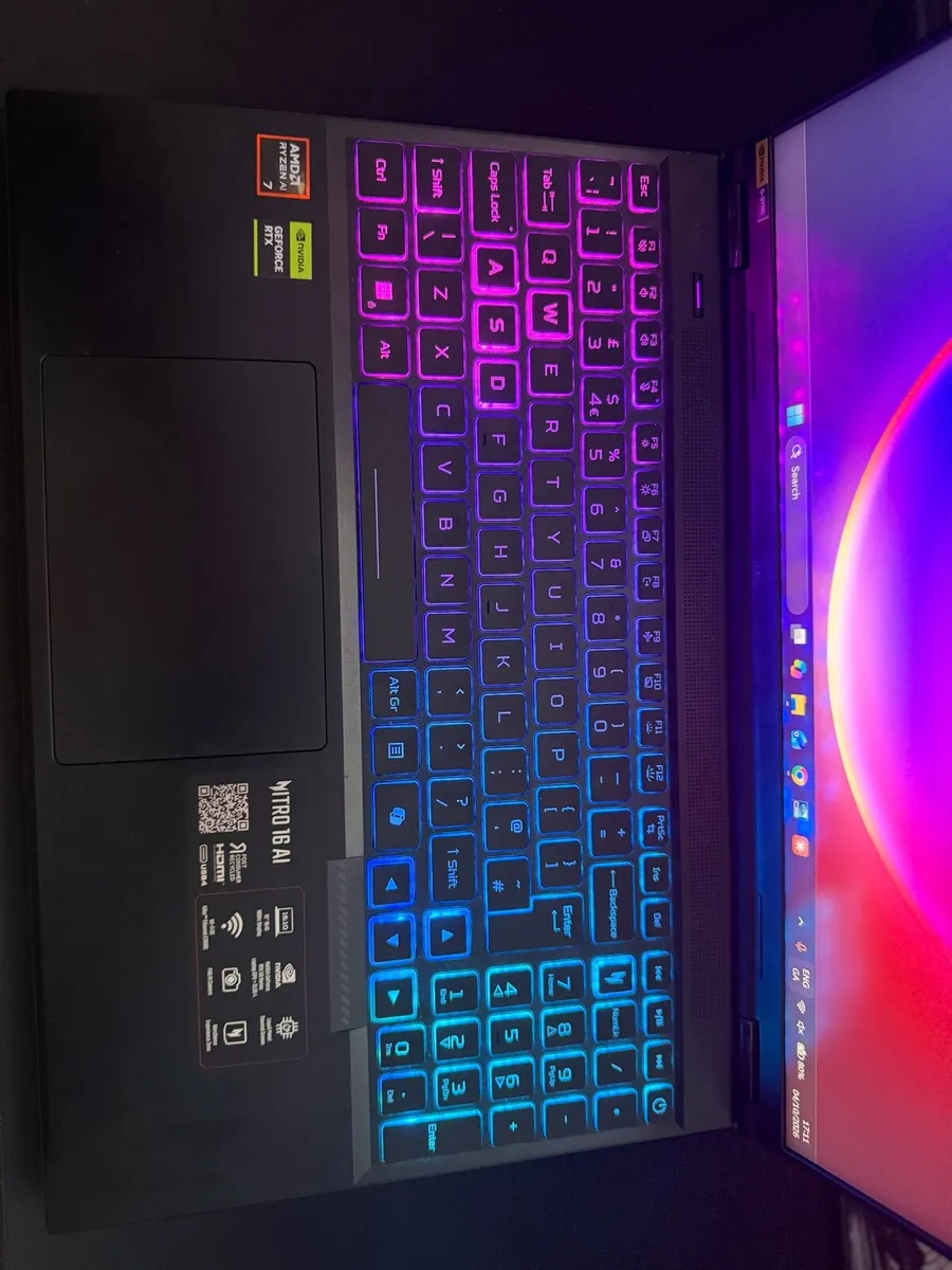 Acer nitro 16 AI - RTX 5070  TI - 2k 180hz - Image 2
