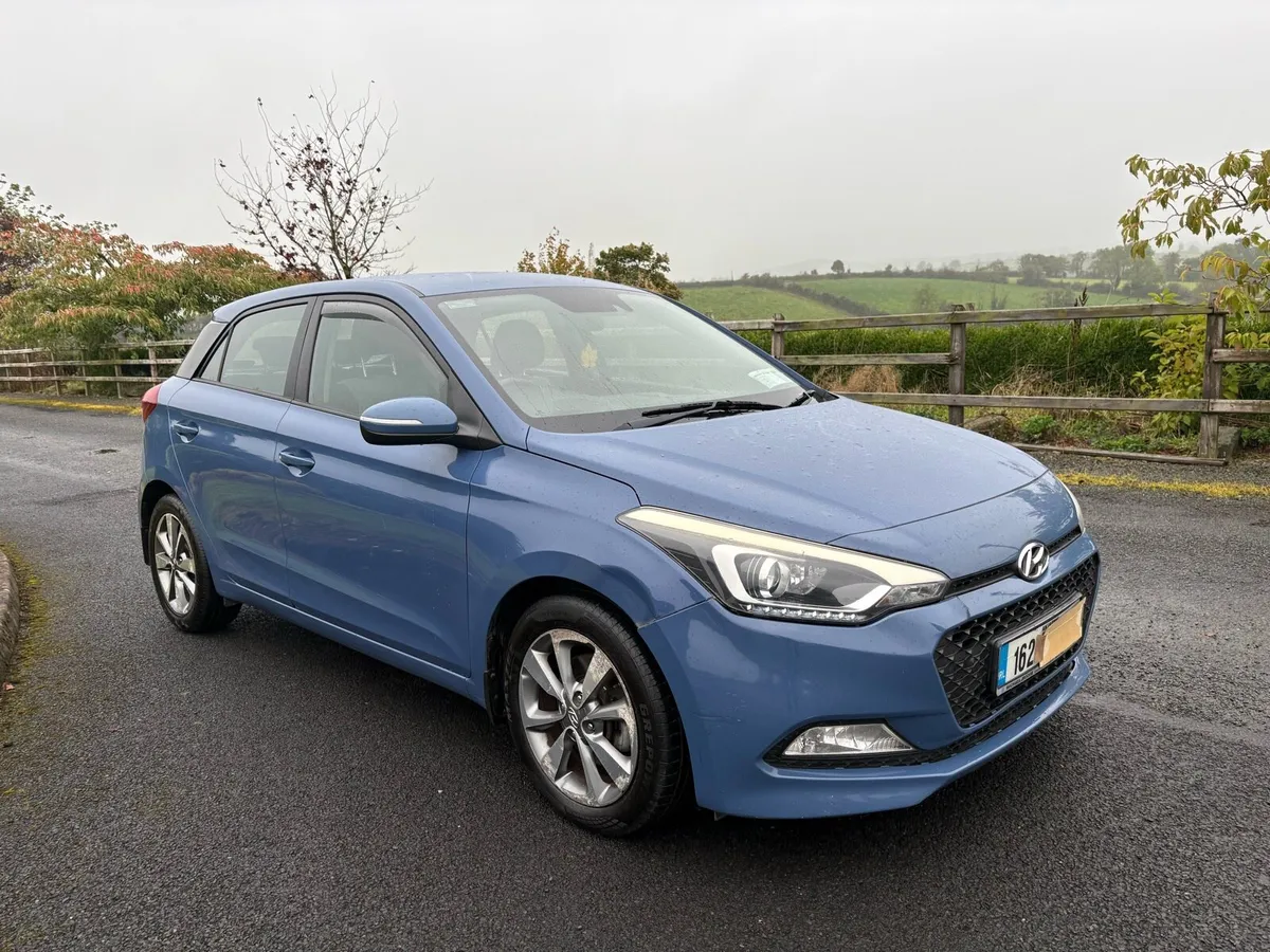 2016 Hyundai I20 Diesel(New Model) Driving - Image 1