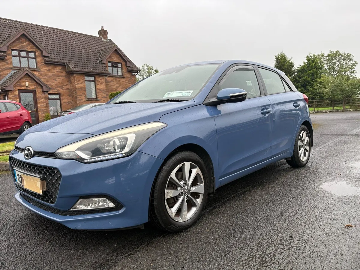 2016 Hyundai I20 Diesel(New Model) Driving - Image 3