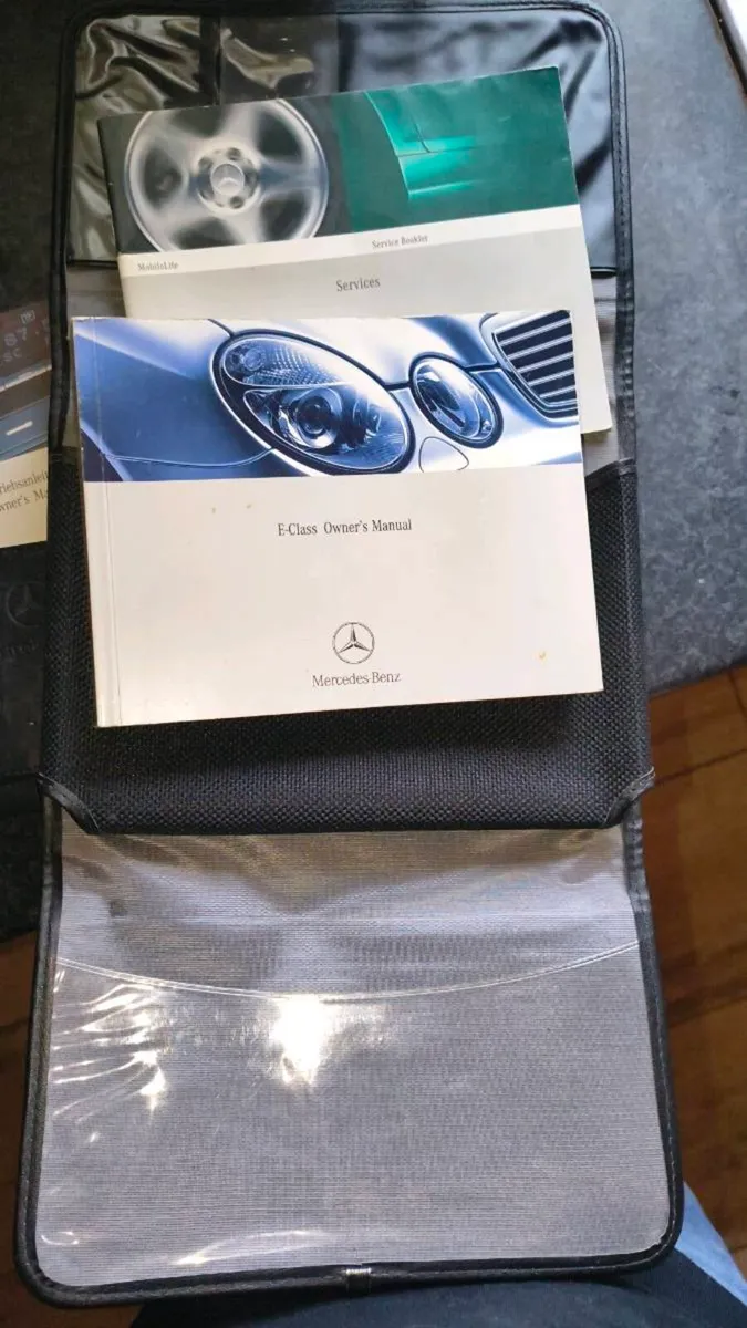 Mercedes W221 owners manual - Image 4