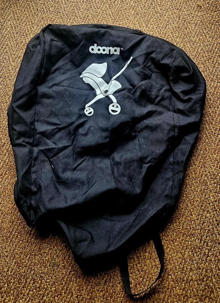 Donna Car Seat Travel Carry Bag - Image 1