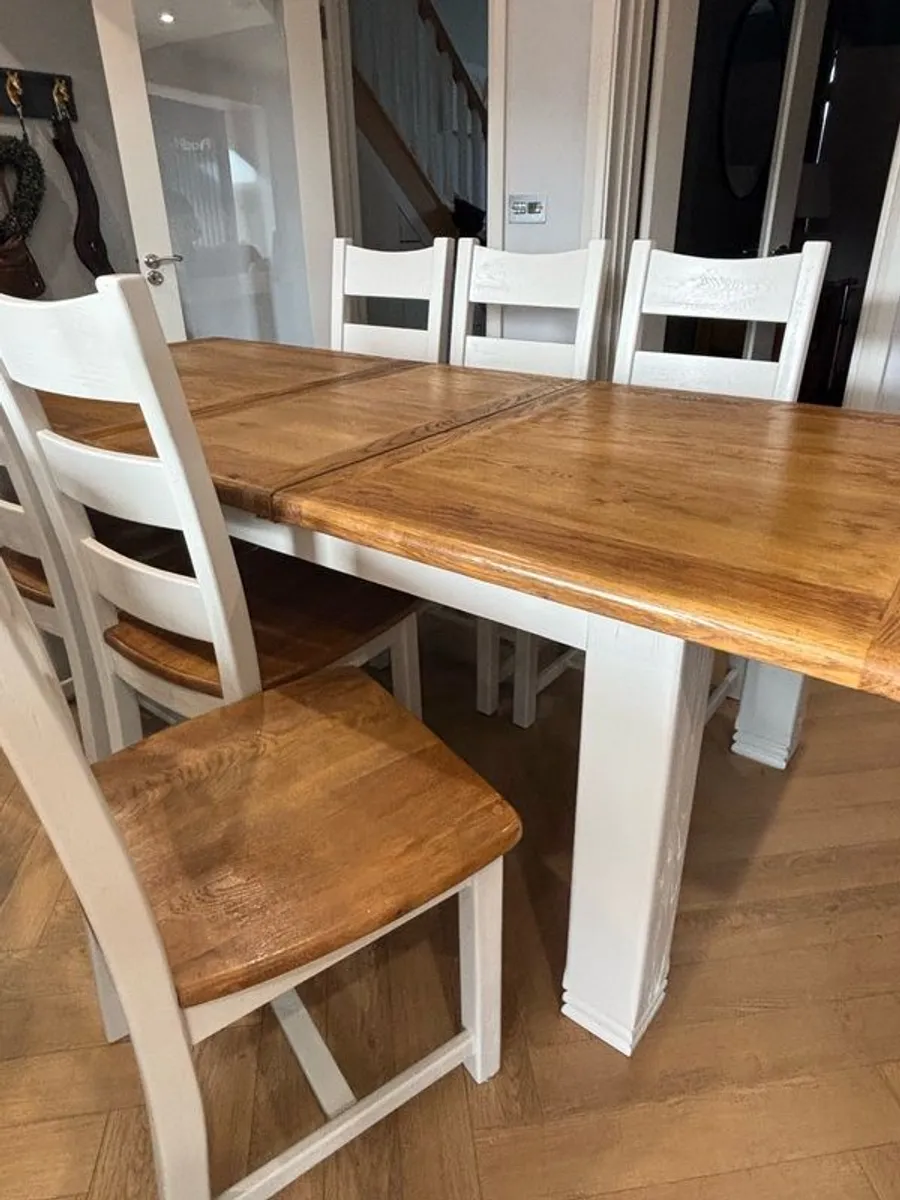 Extendable cream Dining table & 6 chairs - Image 3