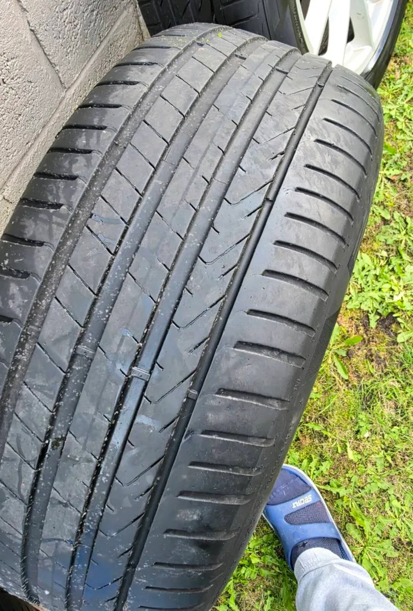Wheels and tyres - Image 3