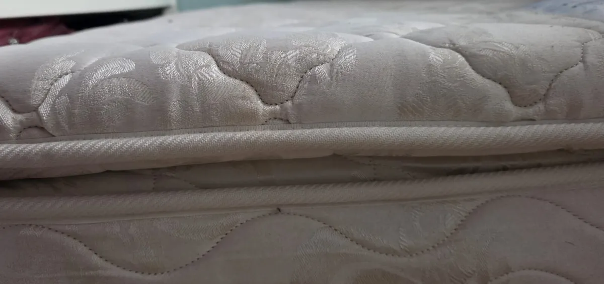 King size mattress - Image 1