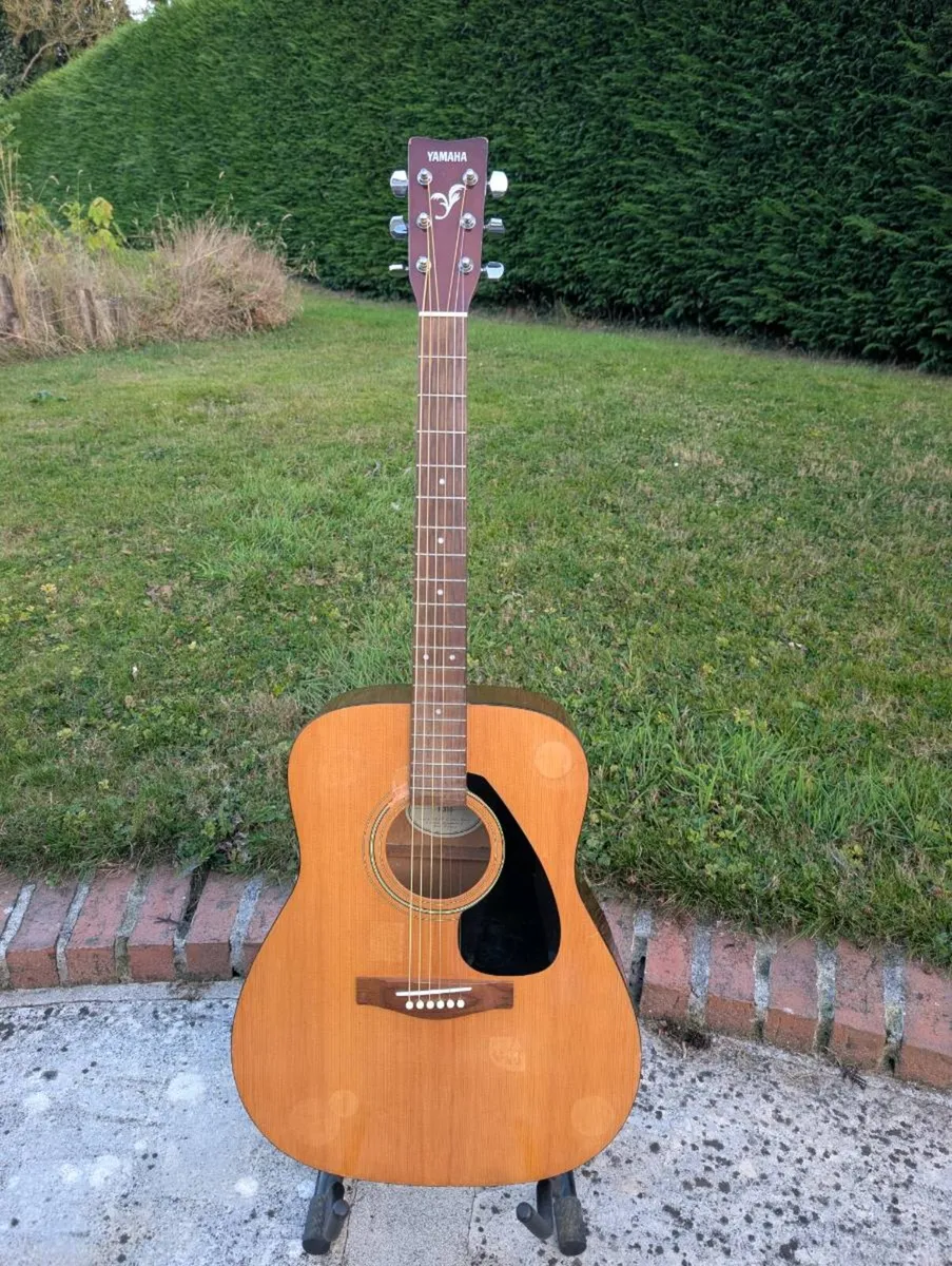 Yamaha F310 Acoustic Guitar - Image 1