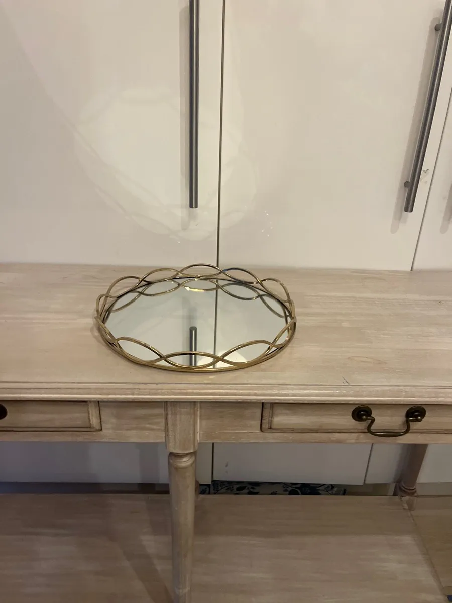 Round mirrored tray - Image 1