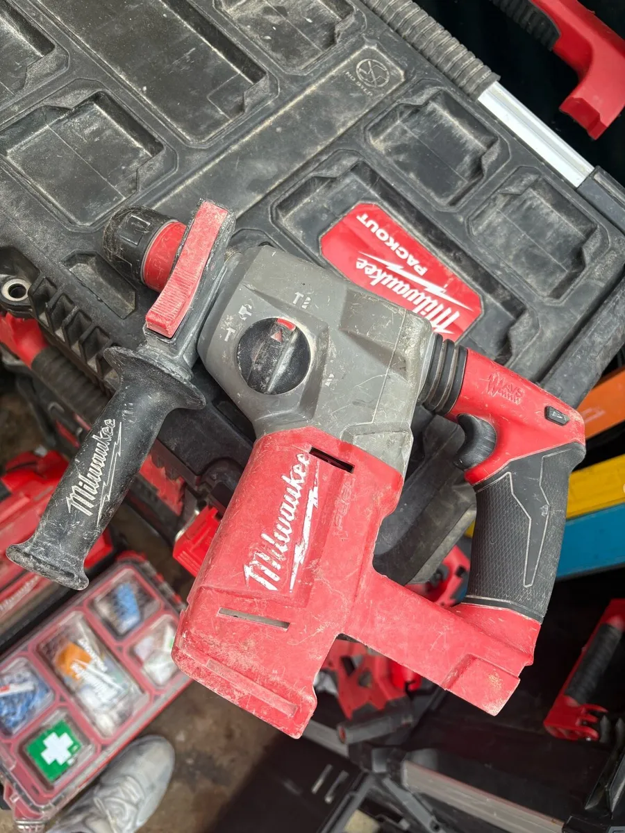 Milwaukee multi tool, jigsaw, grinder and sds - Image 1