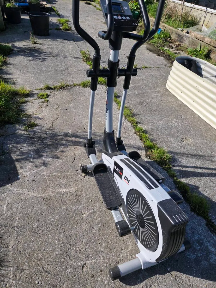 Cross trainer - Image 4