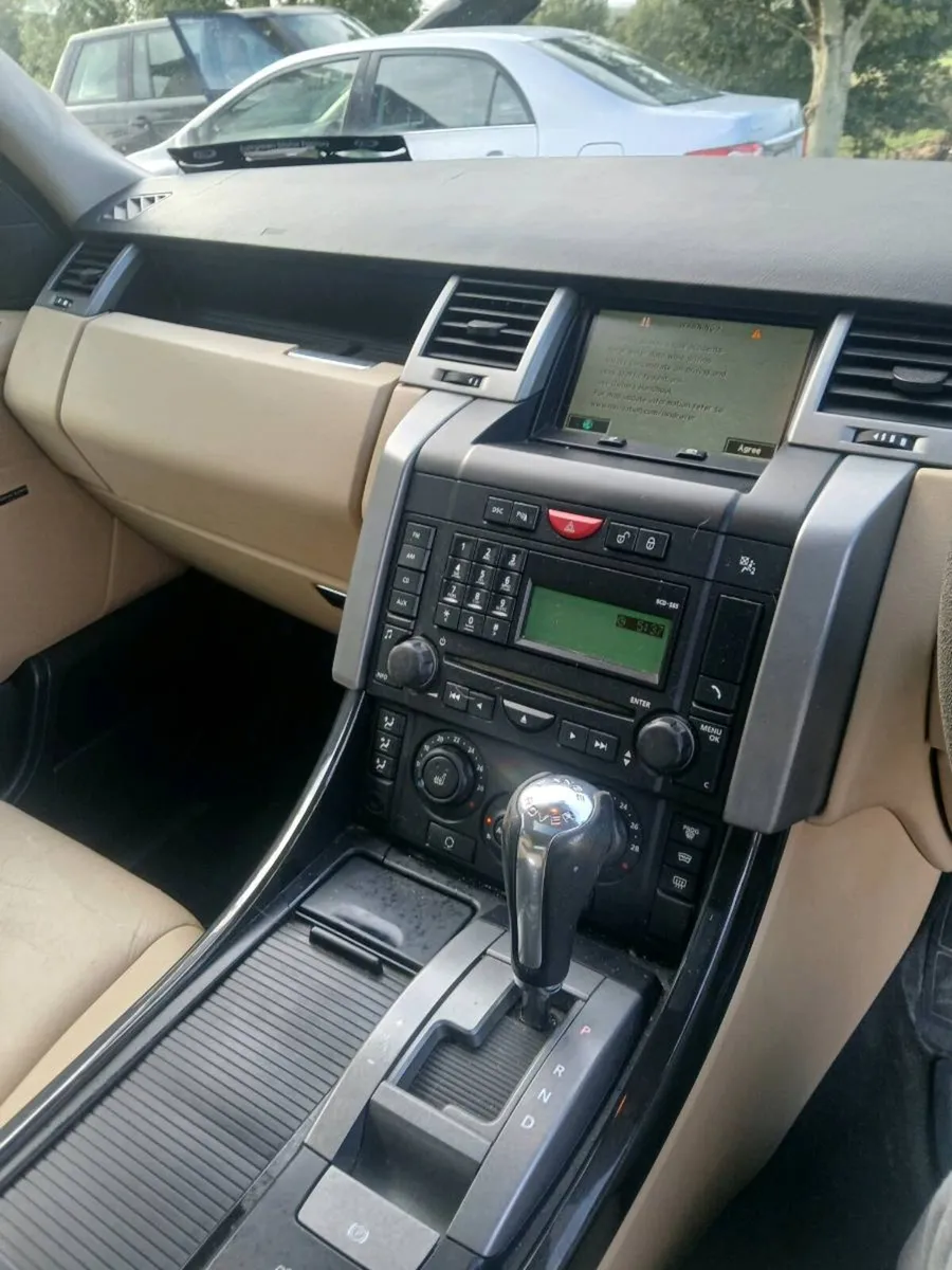 Landrover discovery 4 - Image 3