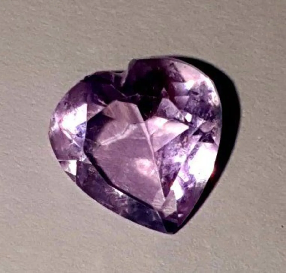 Pristine Vintage Heart-Cut Amethyst Gemstone - Image 4