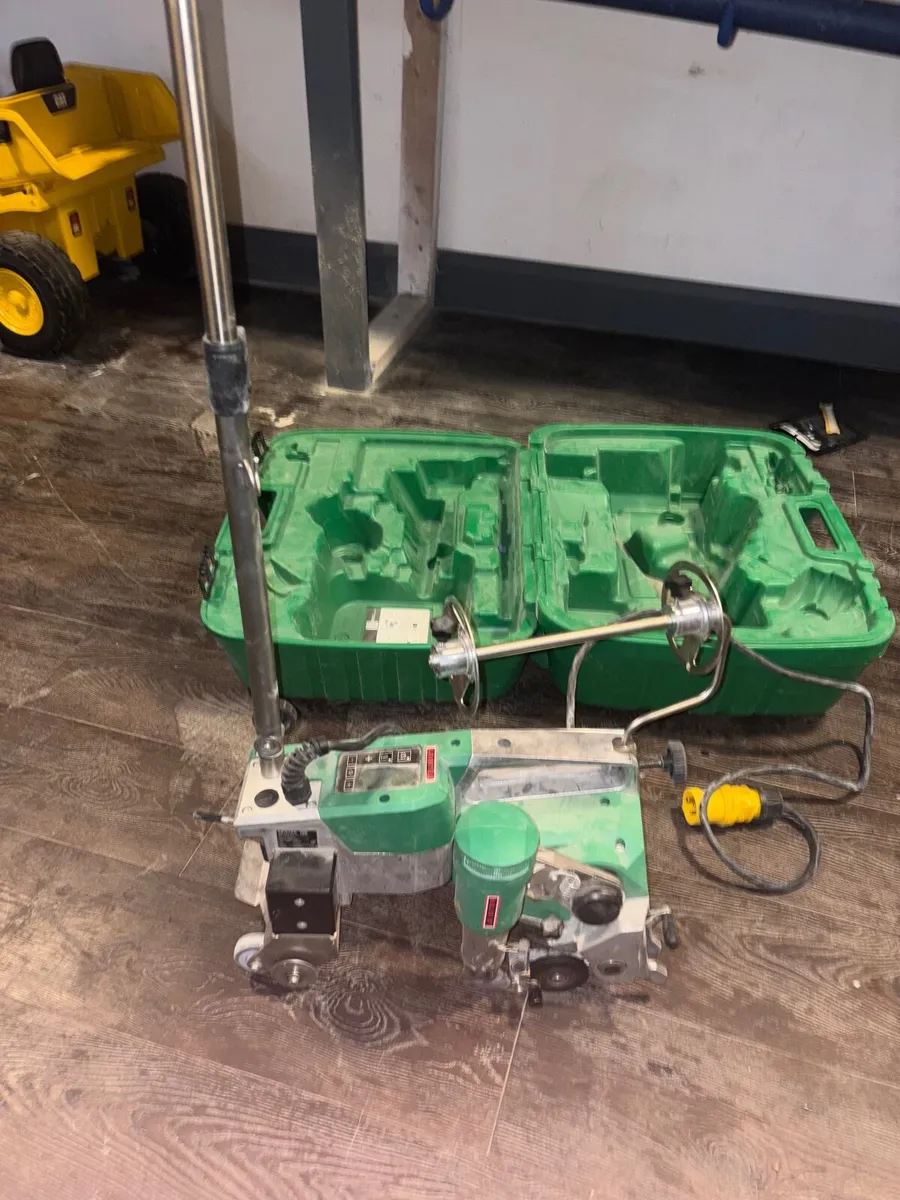 Automatic flooring welder - Image 1