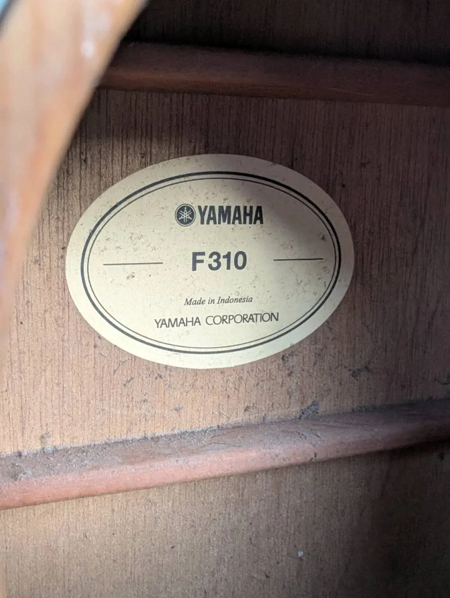 Yamaha F310 Acoustic Guitar - Image 4