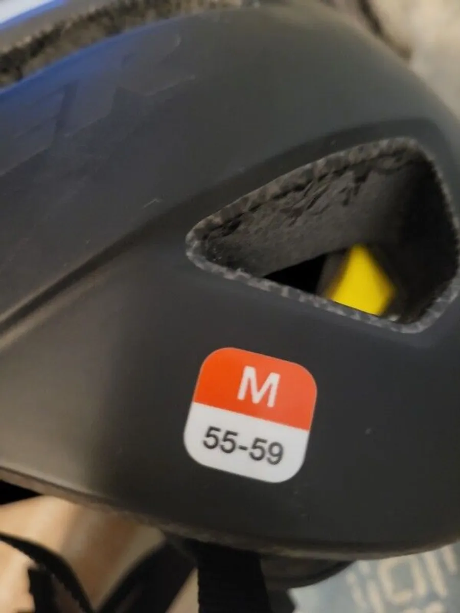 Bicycle helmet - Image 4