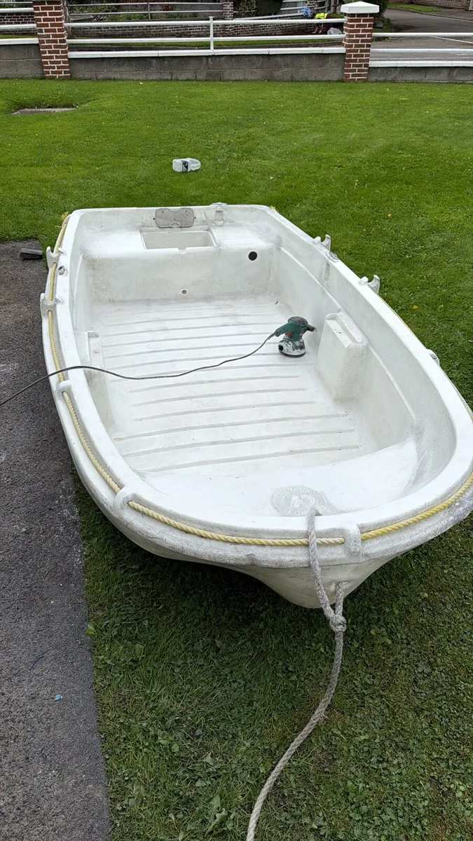 Plastic Dinghy / Small Fishing Boat – €400 ONO - Image 2
