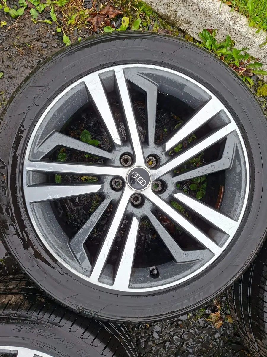 20" Genuine Audi Q5 S Line Alloys with tyres - Image 2