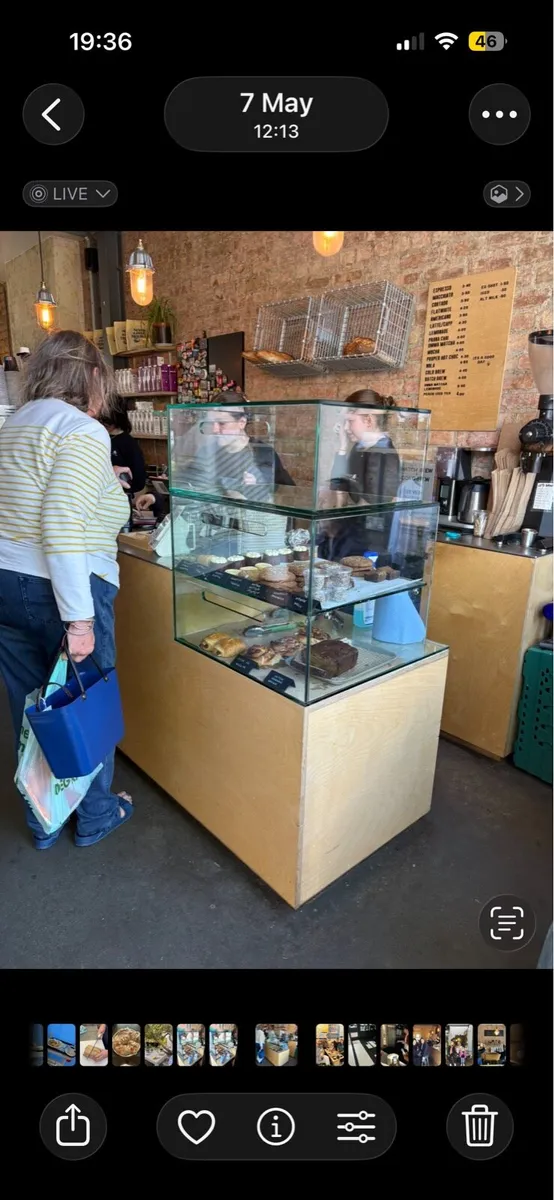 Glass pastry display cabinet - Image 2
