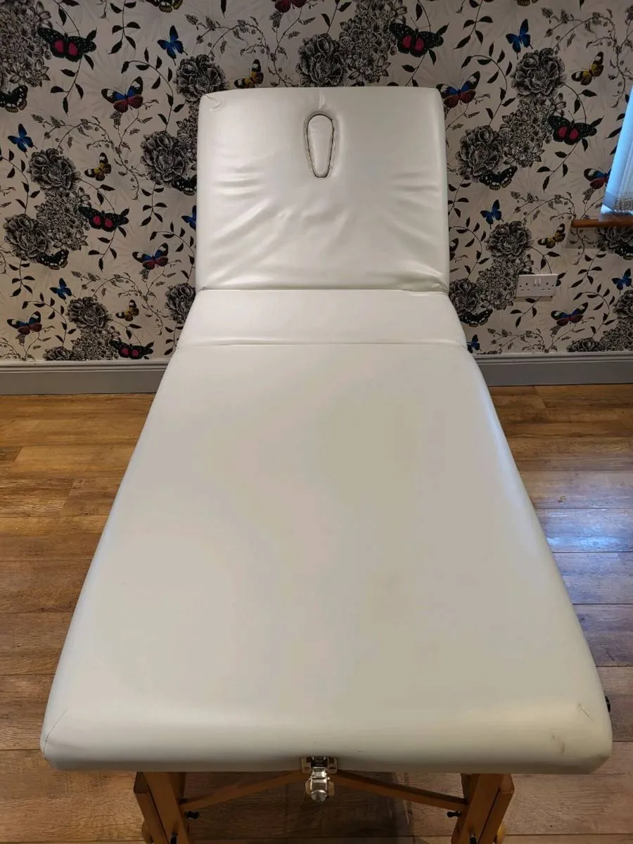 BEAUTY BED - Image 3