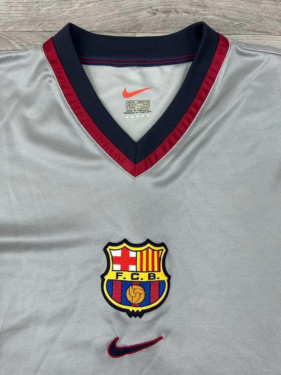 Genuine Vintage 1998 Barcelona Away Jersey Shirt - Image 4