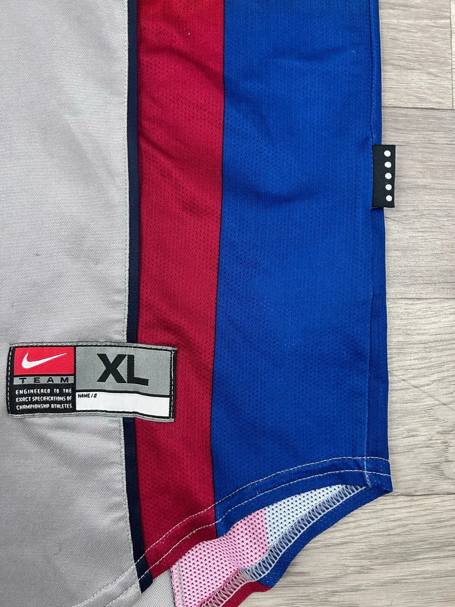 Genuine Vintage 1998 Barcelona Away Jersey Shirt - Image 3