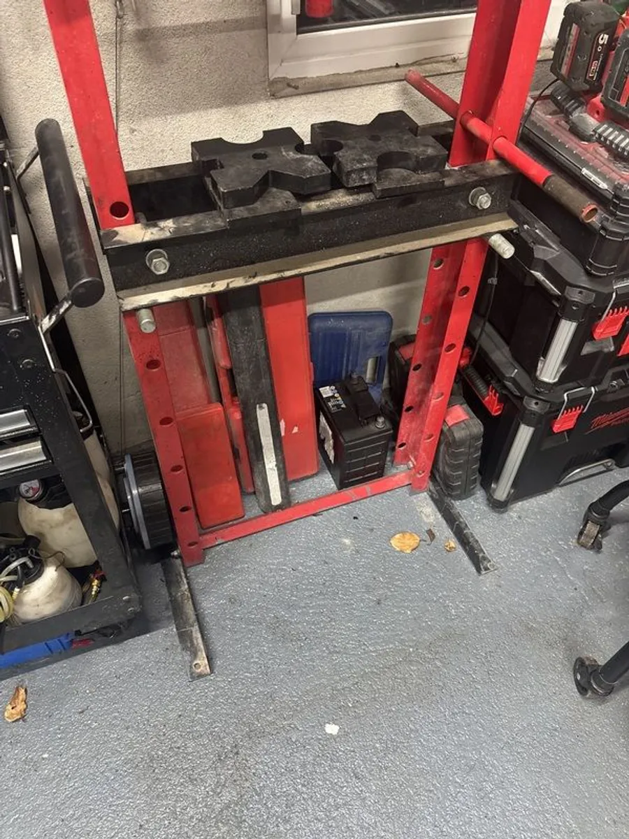 20 ton shop press - Image 4