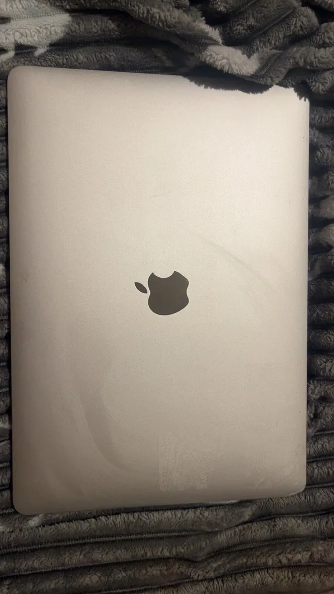 Apple Macbook Air 2020 M1 - Image 2