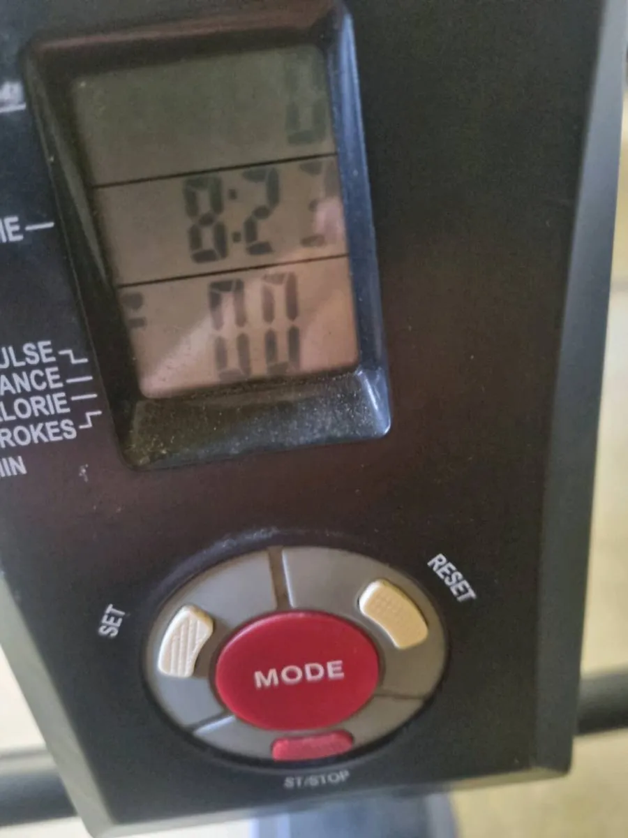Oxford II Rowing Machine - Image 3