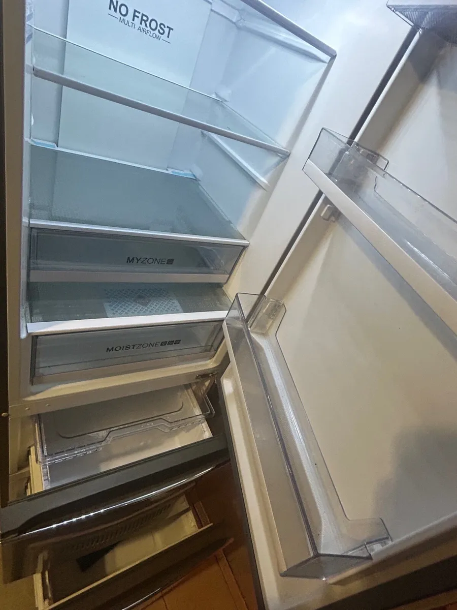 fridge - Image 3